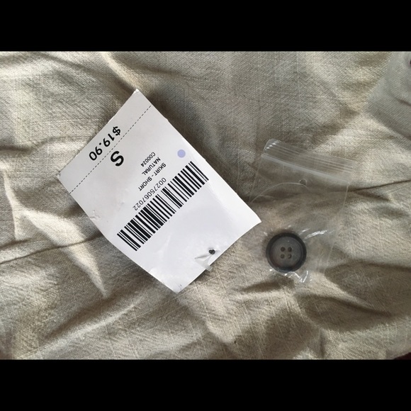 New with tags flirty open button skirt. - Picture 3 of 5